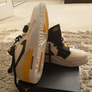 Air Jordan Legacy Low